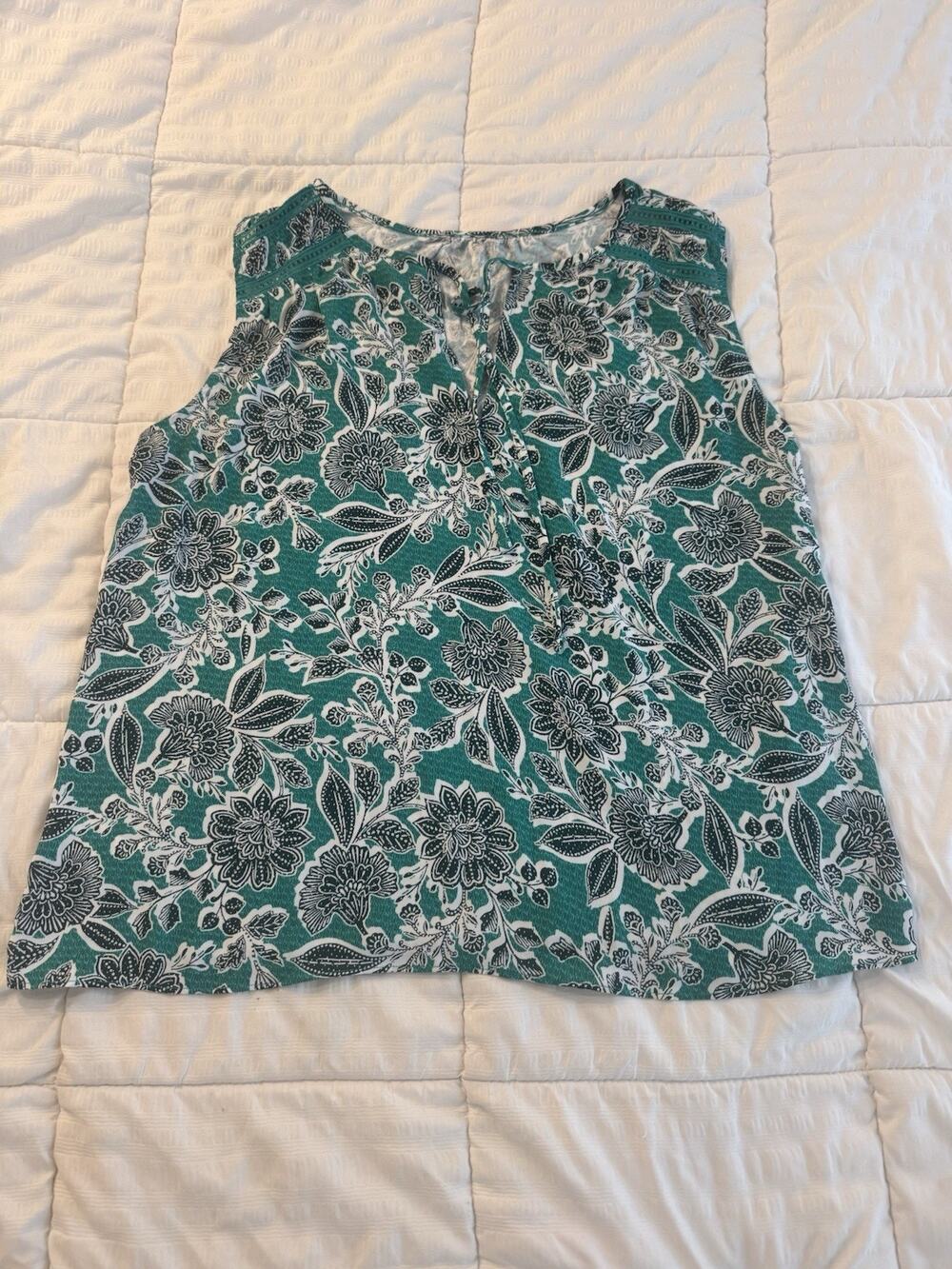 LOFT Hibiscus Tie-neck Top Shirt Black Green Floral Career Office Sleeveless